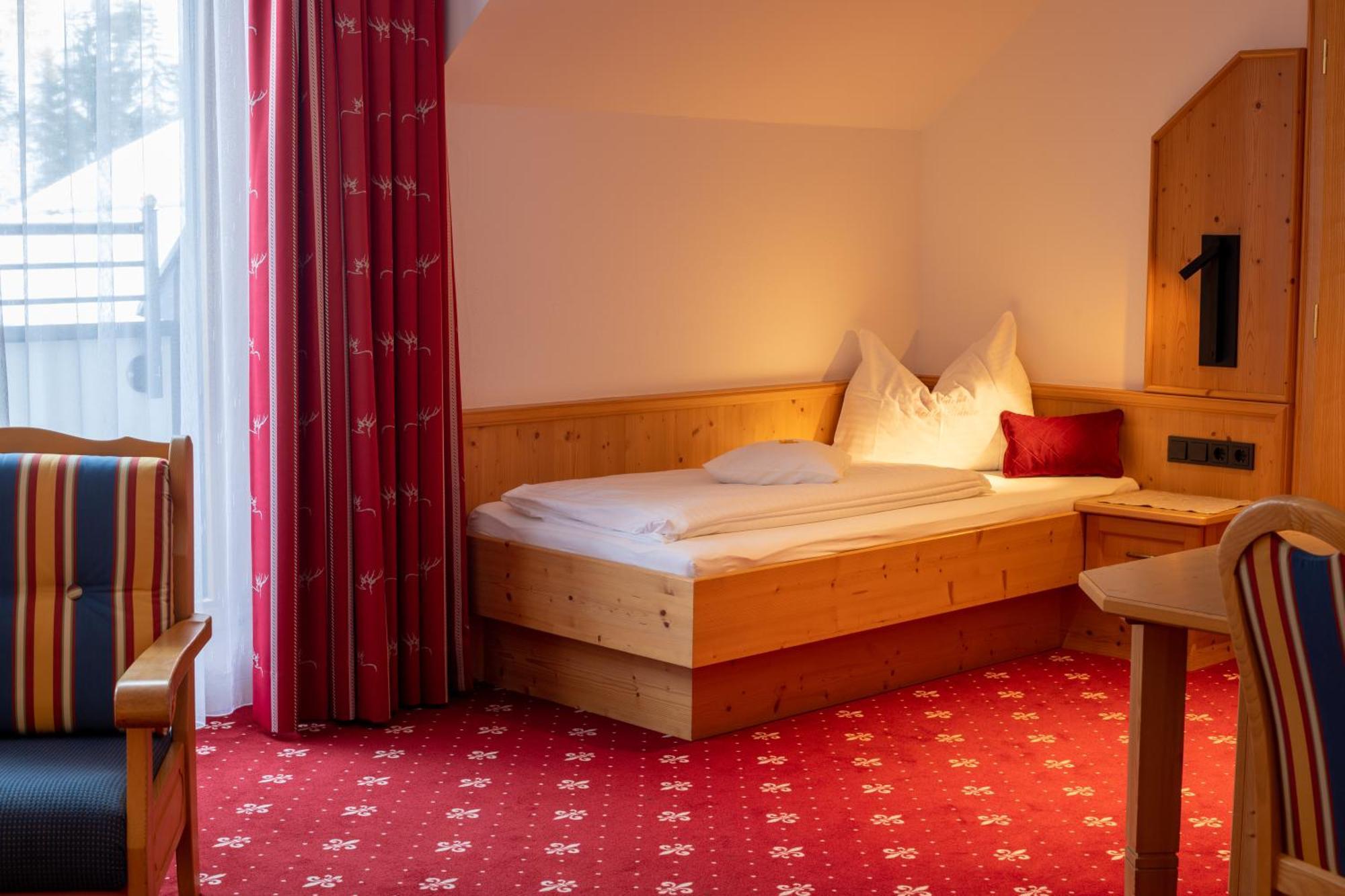 Hotel Garni Monte Bianco Ischgl Buitenkant foto