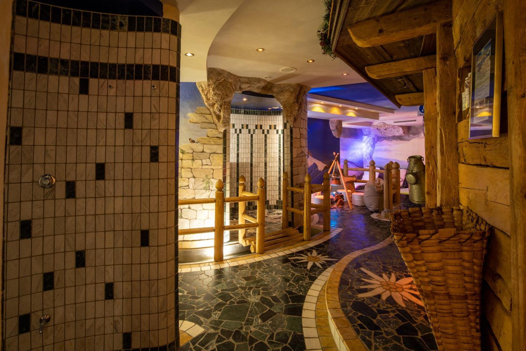 Hotel Garni Monte Bianco Ischgl Buitenkant foto