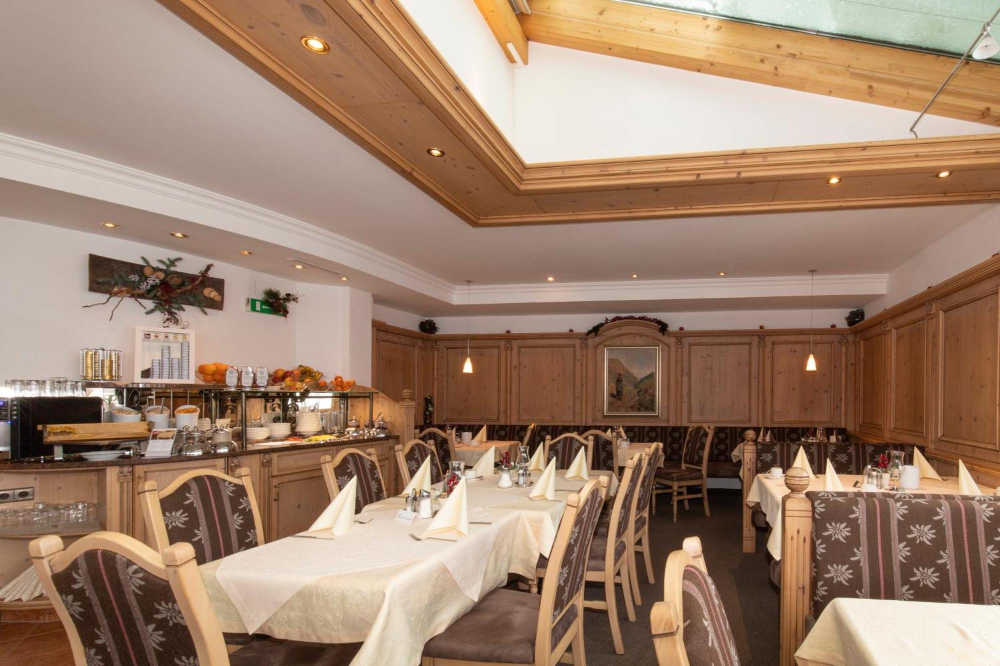 Hotel Garni Monte Bianco Ischgl Buitenkant foto