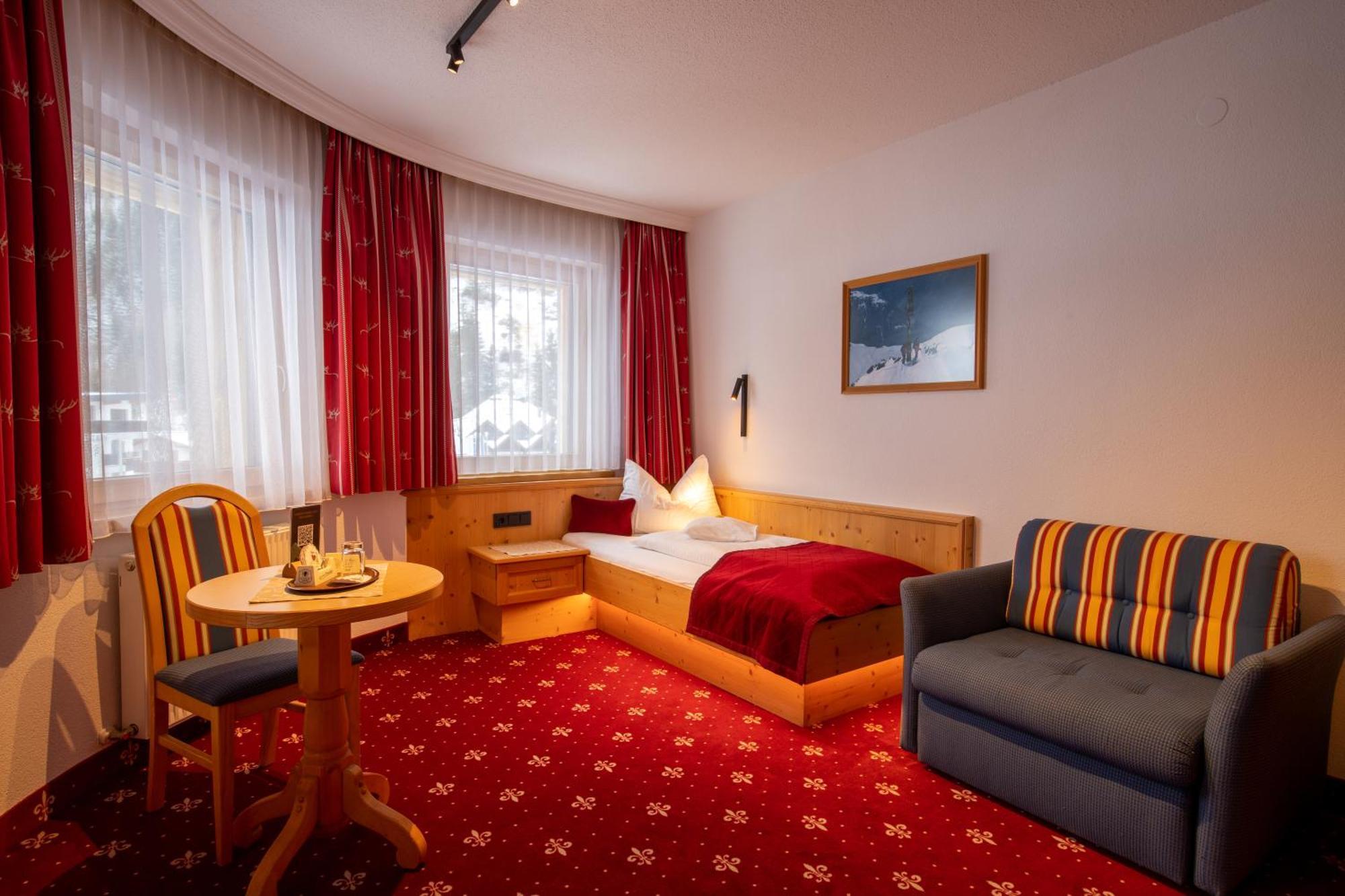 Hotel Garni Monte Bianco Ischgl Buitenkant foto