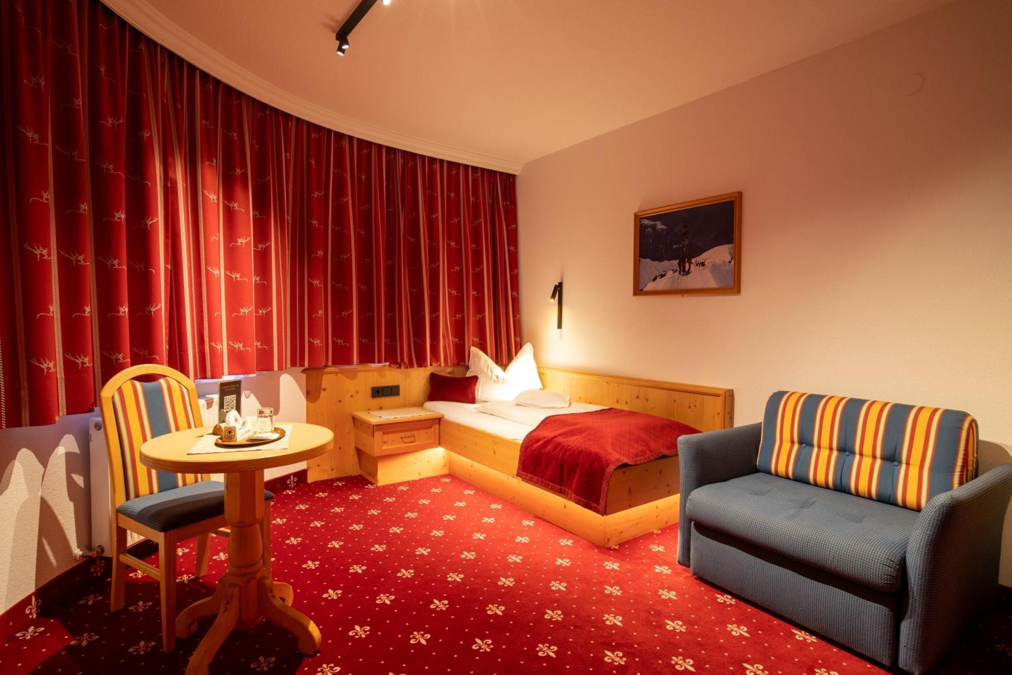 Hotel Garni Monte Bianco Ischgl Buitenkant foto