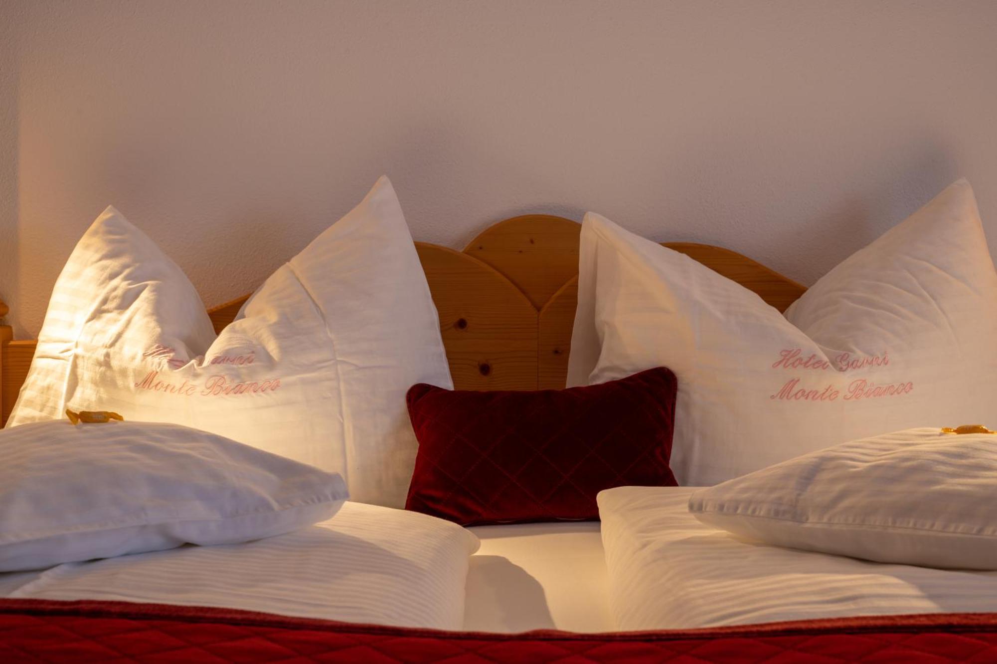 Hotel Garni Monte Bianco Ischgl Buitenkant foto