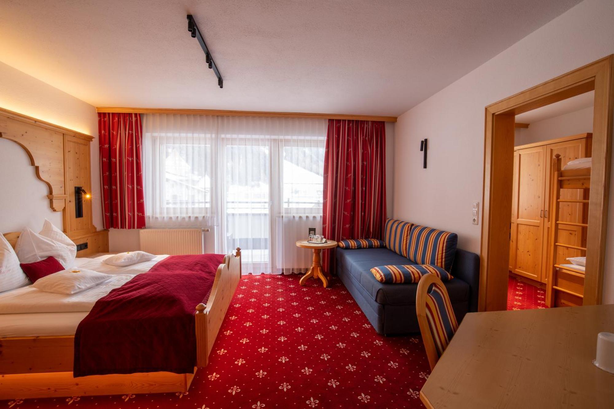Hotel Garni Monte Bianco Ischgl Buitenkant foto