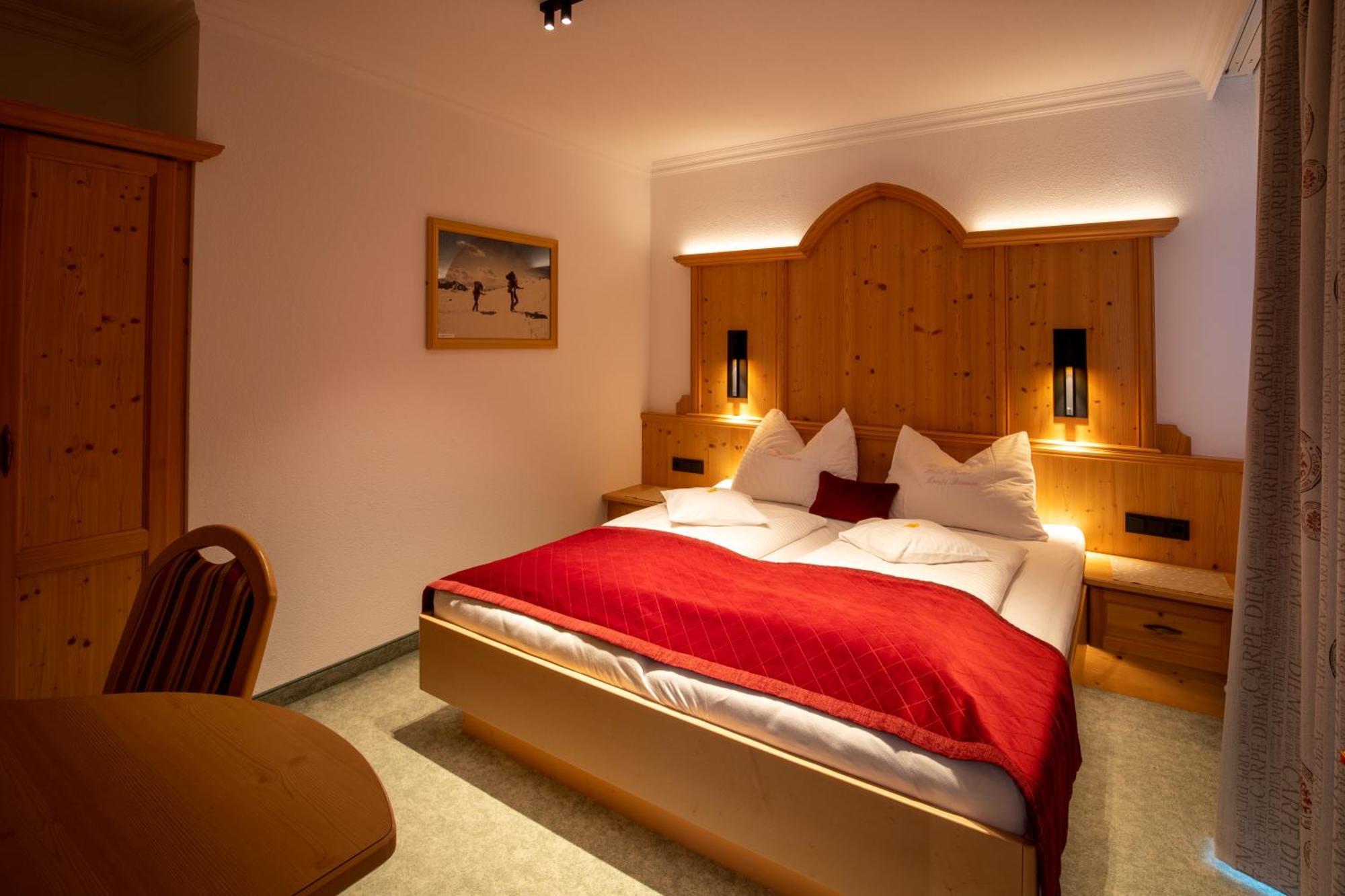 Hotel Garni Monte Bianco Ischgl Buitenkant foto