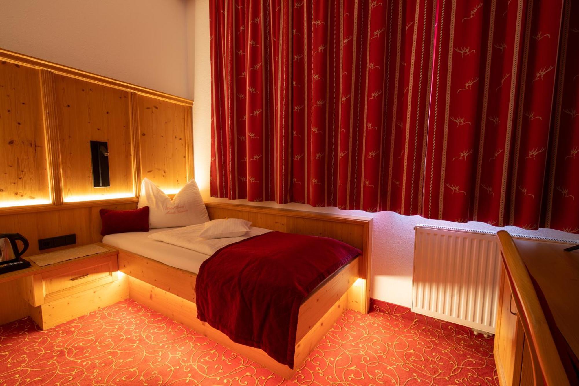 Hotel Garni Monte Bianco Ischgl Buitenkant foto