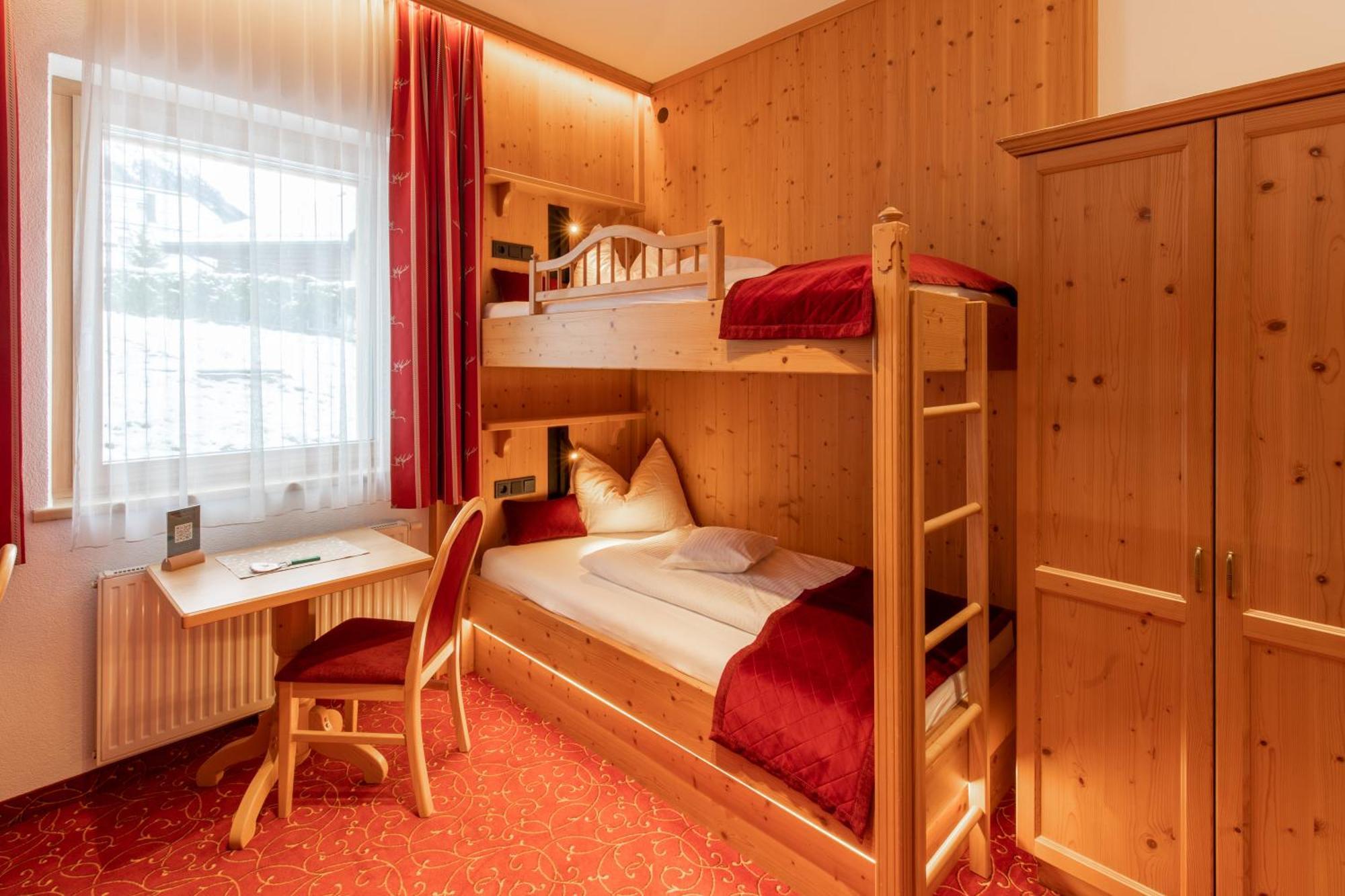 Hotel Garni Monte Bianco Ischgl Buitenkant foto